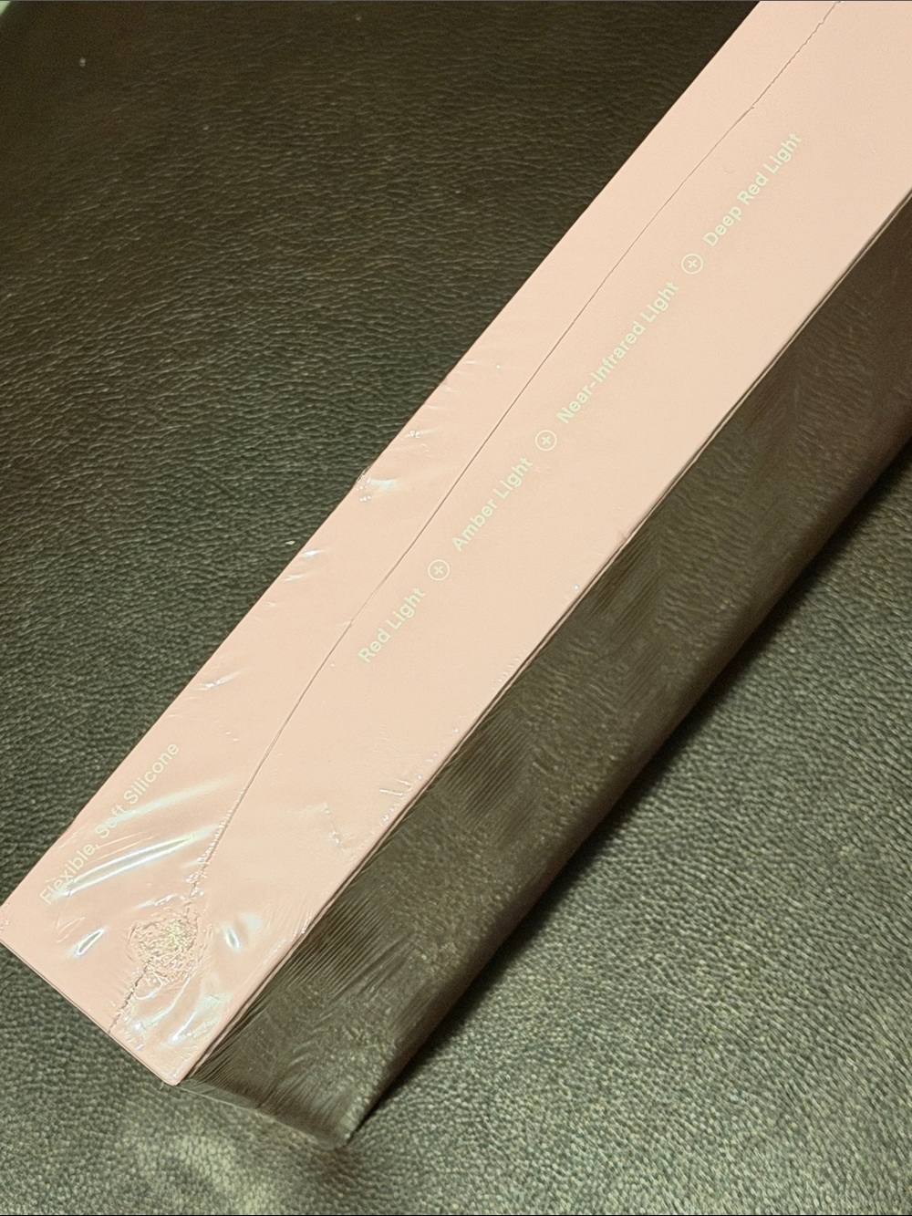 Solawave Light Therapy Mask - Picture 12 of 13
